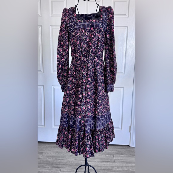 Vintage 1980’s Chic Long Sleeve Floral Dress - Picture 4 of 11